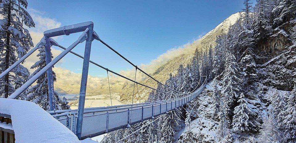 Hängebrücke Längenfeld im Winter