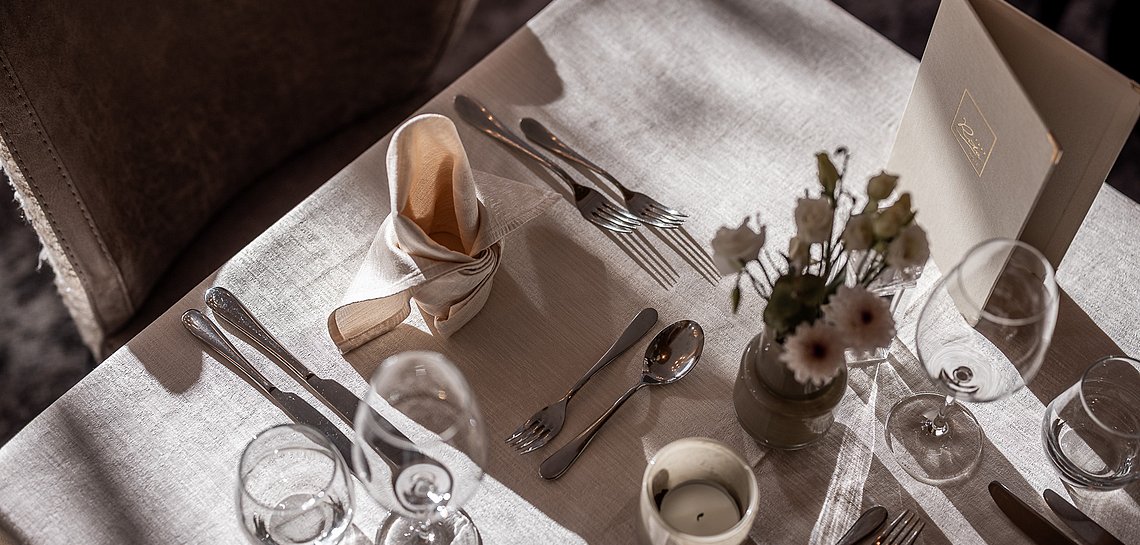 Tischdekoration im Wintergarten