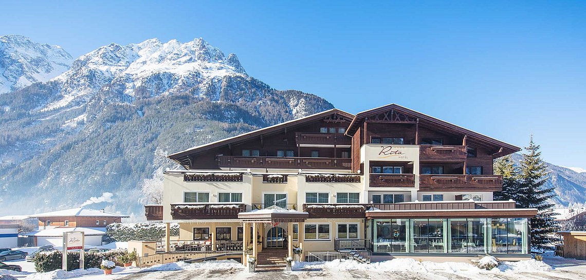 Aussenansicht Hotel Rita Winter
