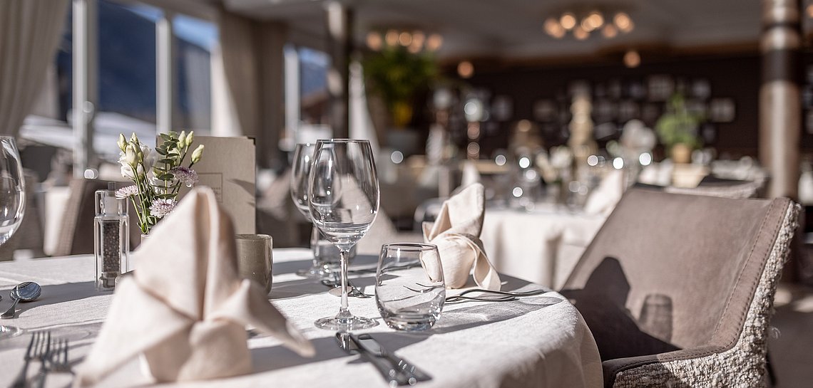 Tischdekoration im Wintergarten