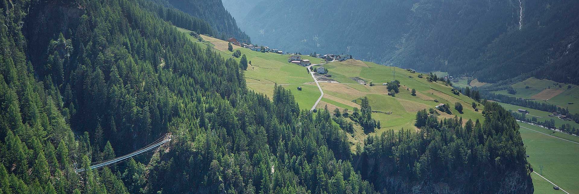 Blick auf Burgstein Längenfeld