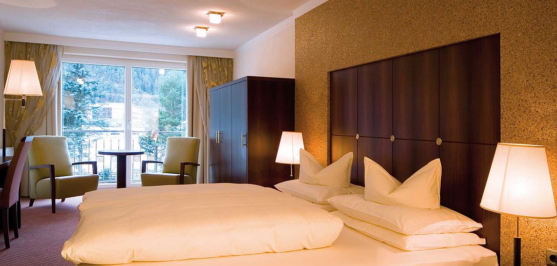 Hotelzimmer mit Bett