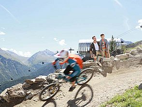 Mountainbiker im Ötztal