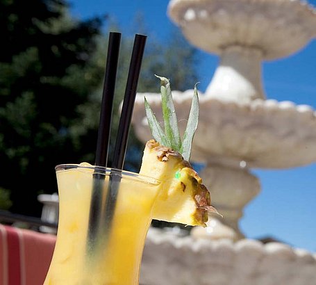 Cocktail auf Terrasse