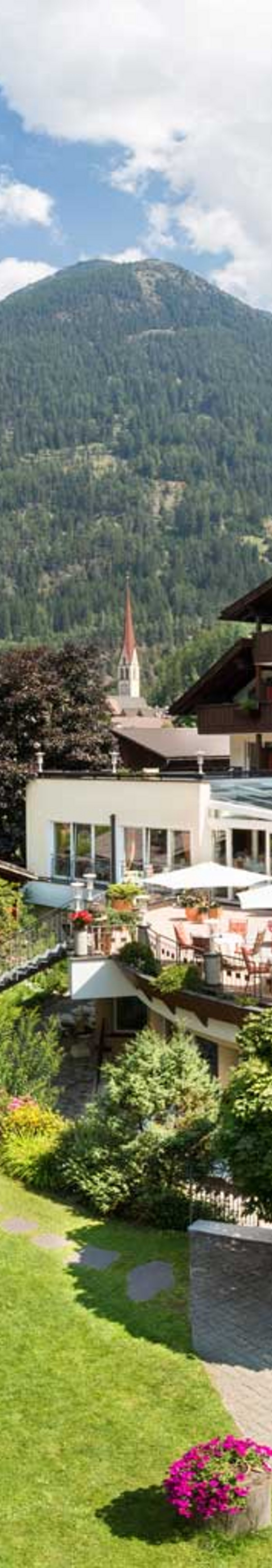 Aussenansicht Sommer Hotel Rita
